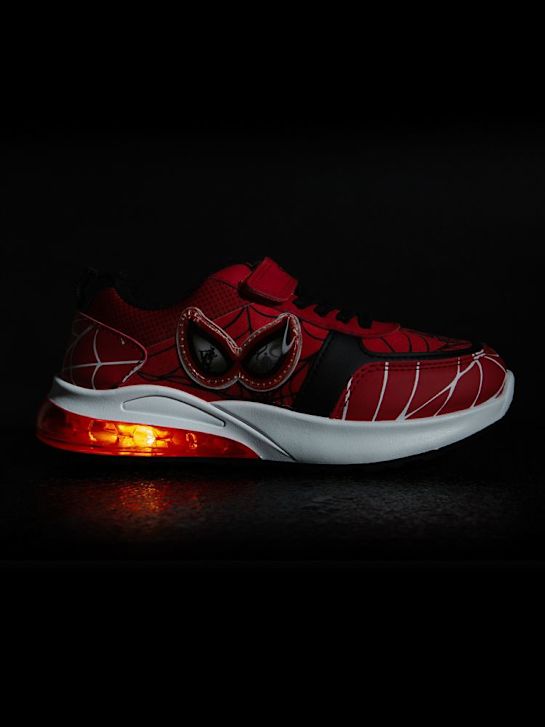 trener crvene spider-man ДЕЙХМАНН