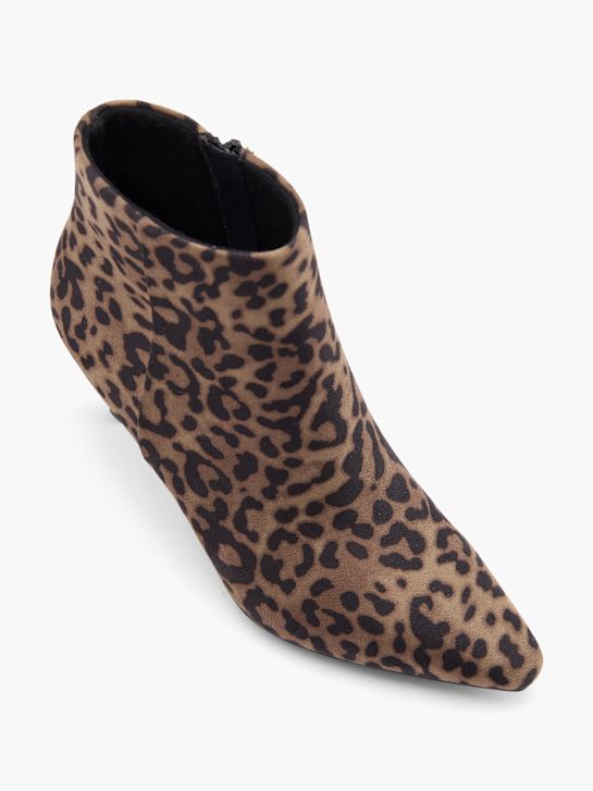 klasične čizme za modnu pistu smeđe boje deichmann