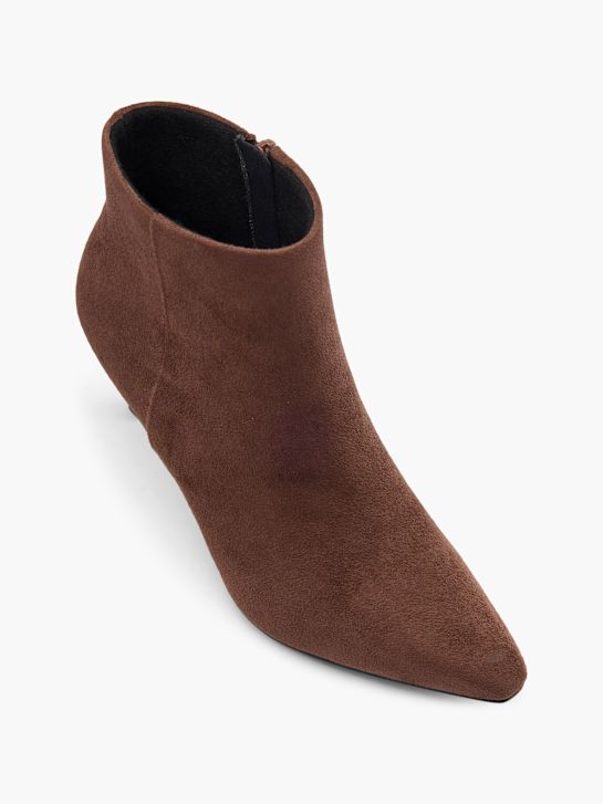 klasične čizme za modnu pistu smeđe boje deichmann